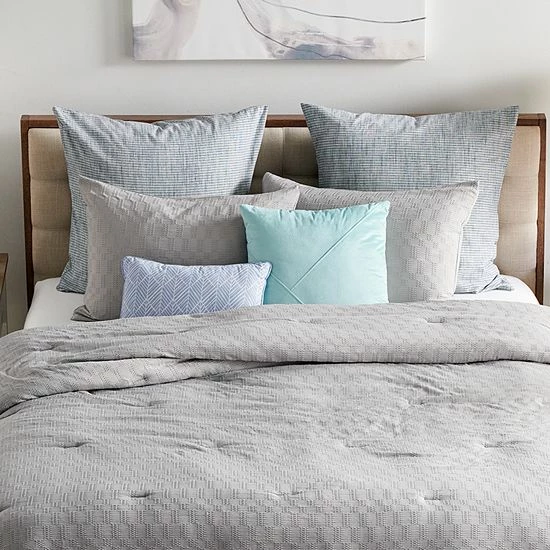 Sonoma Goods For Life® Perry Honeycomb 5-piece Comforter Set With Coordinating Pillows 4 Sonoma Goods For Life® Perry Honeycomb 5-piece Comforter Set With Coordinating Pillows - Image 2