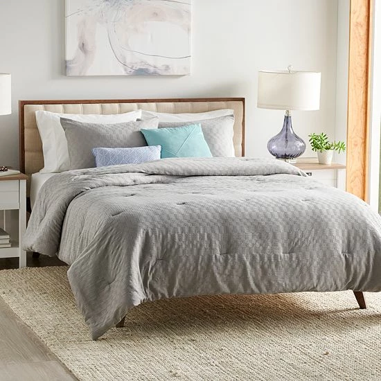 Sonoma Goods For Life® Perry Honeycomb 5-piece Comforter Set With Coordinating Pillows 6 Sonoma Goods For Life® Perry Honeycomb 5-piece Comforter Set With Coordinating Pillows - Image 4