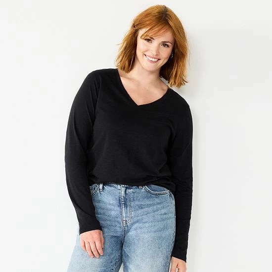 Women's Sonoma Goods For Life® Everyday V-Neck Long Sleeve Tee Black Scatter Floral 6 Women's Sonoma Goods For Life® Everyday V-Neck Long Sleeve Tee Black Scatter Floral - Image 4