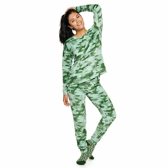 Women's Sonoma Goods For Life® 3-pc. Long Sleeve Pajama Top, Pajama Pants & Socks Set Green Soft Camo 7 Women's Sonoma Goods For Life® 3-pc. Long Sleeve Pajama Top, Pajama Pants & Socks Set Green Soft Camo - Image 5