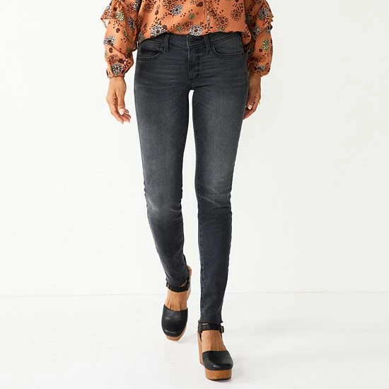 Petite Sonoma Goods For Life® Mid-Rise Skinny Jeans Orchard Destructed 5 Petite Sonoma Goods For Life® Mid-Rise Skinny Jeans Orchard Destructed - Image 3